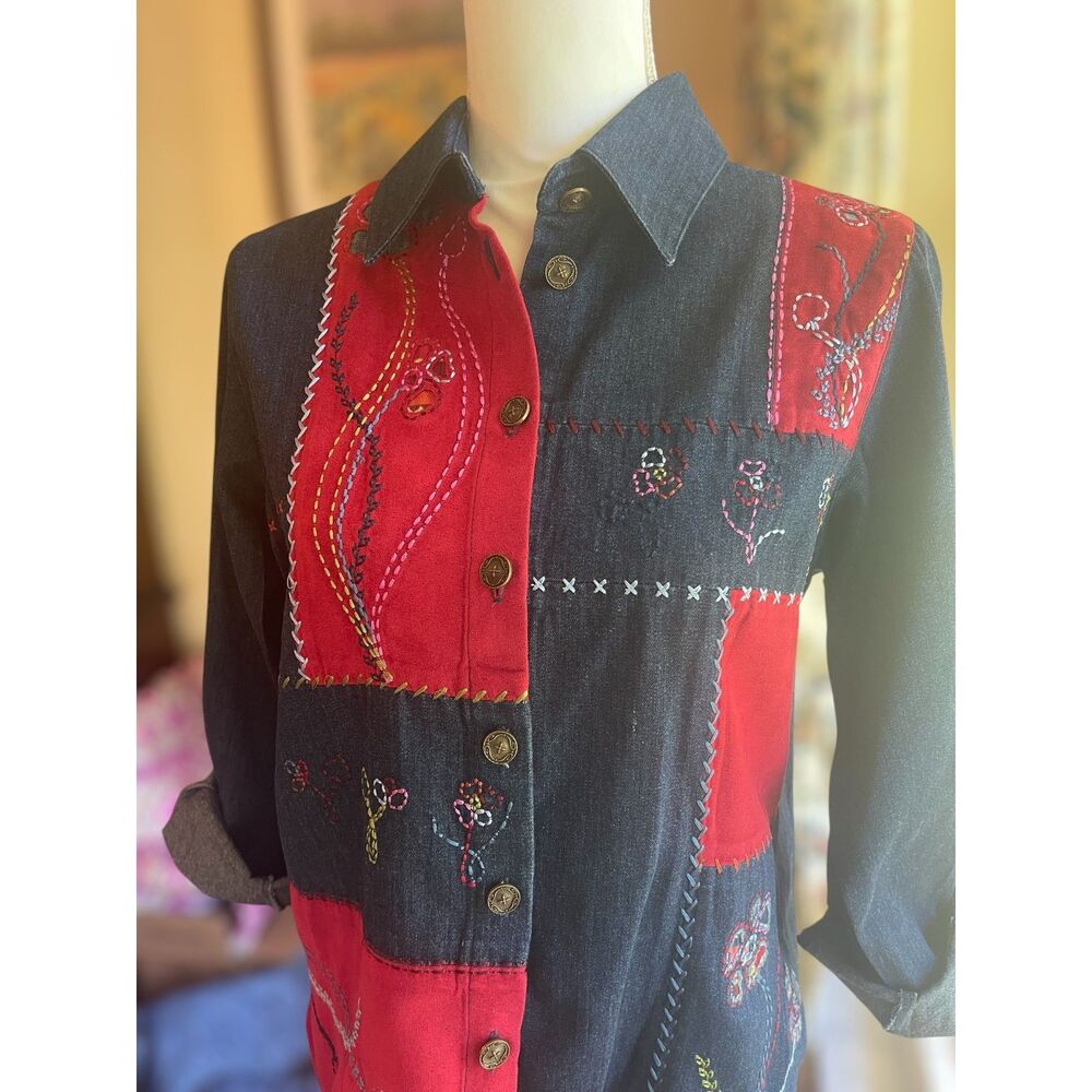 Patchwork Embroidered Denim Shirt Boho Folk Art Button Up Artsy Top Sz S Petite - Picture 11 of 15